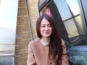 Discover the secrets of Japanese couples' steaming hot sex lives - watch this JAV video now!