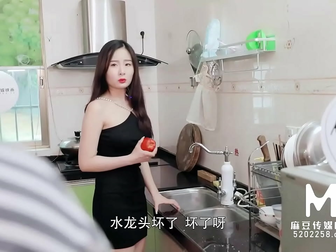 JAV Enchantress Gives the Blowjob of Your Dreams, Ready for a Steamy Romp?